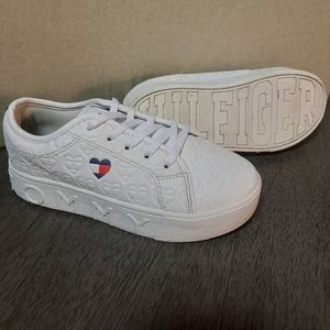 Vintage Tommy Hilfiger girls platform shoes